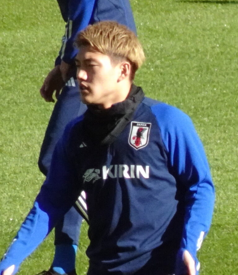 O meia Ritsu Doan, da seleção japonesa, em treino antes de amistoso em Tóquio