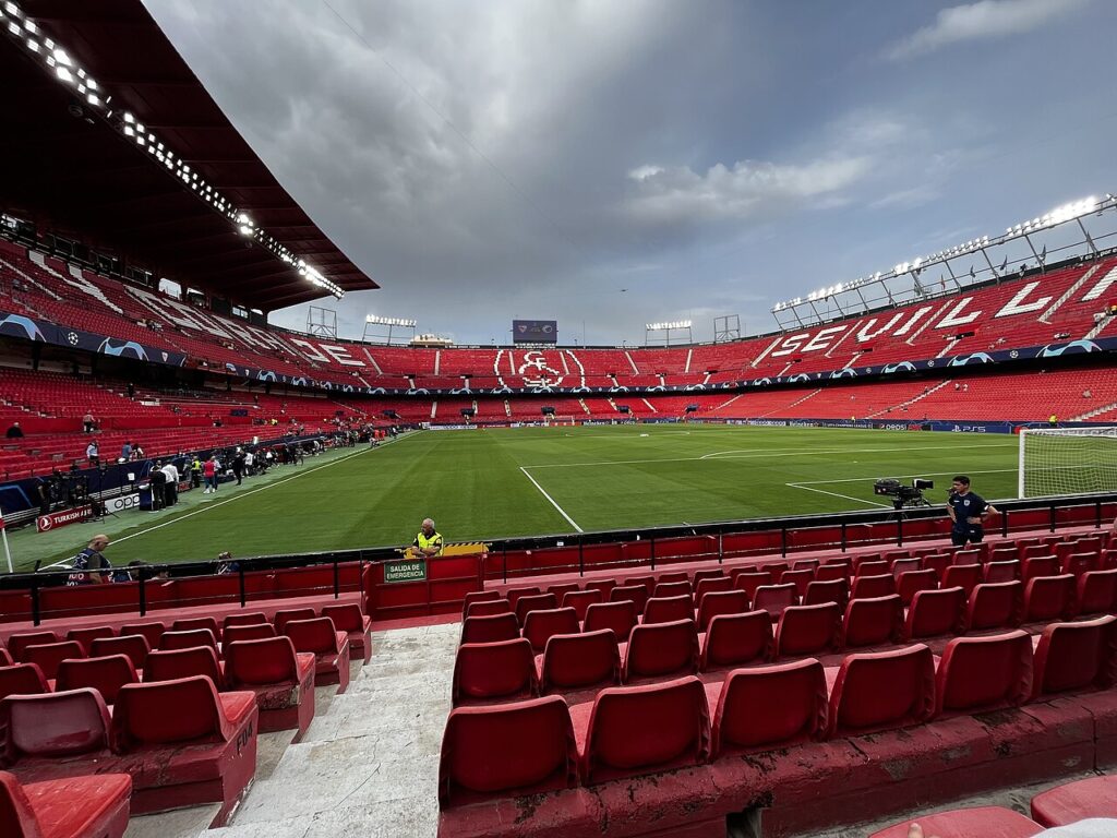 Fachada do estádio Ramón Sánchez-Pizjuán, casa do Sevilla